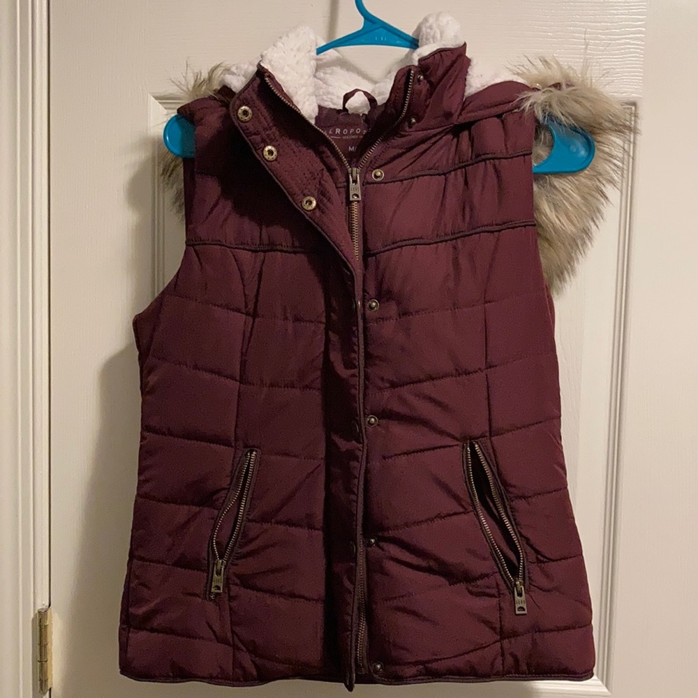 Aeropostale Faux Fur/Sherpa Puffer Vest - Size Junior’s M